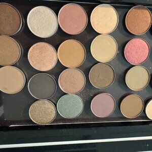 MAC Eyeshadows in a Z-Palette